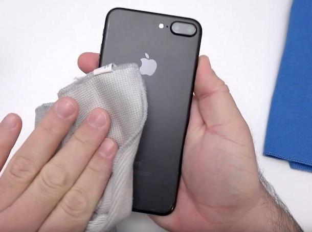 How to clean iPhone